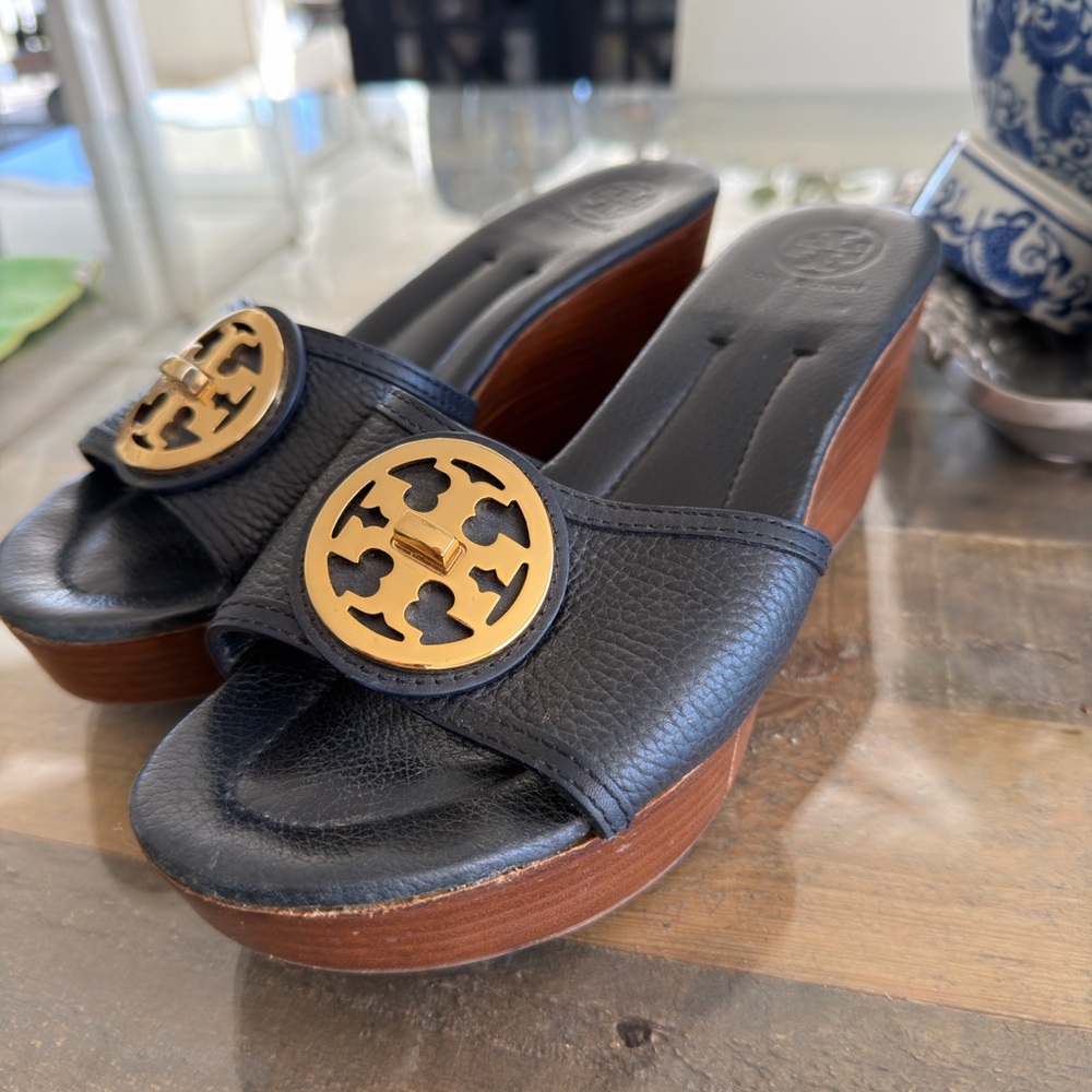 Tory Burch Navy blue Leather Clogs with Gold Logo